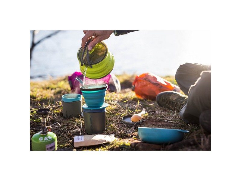 X_Brew_Coffee_Dripper___In_Use_ Pack Gear Go